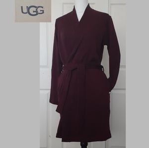 NEW UGG CLARENCE ROBE, SIZE SMALL